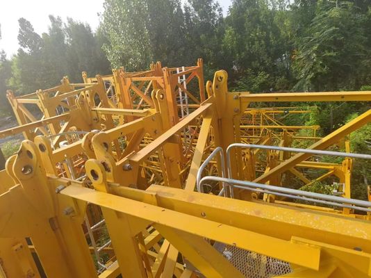 QTZ200 7015 Used Tower Lift 10 Tons Max Load 65m Jib E L68 Mast