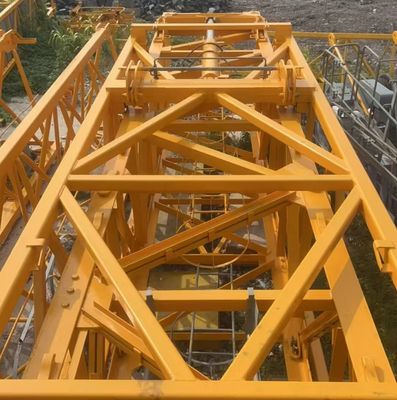 QTZ250 7020 gru torre usata con carico massimo di 10 t 70m e mazzo L68